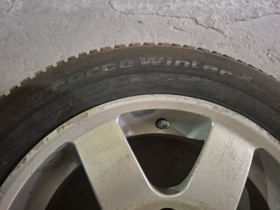 Зимни гуми BFGoodrich заедно с джанти 185x65x14 4x100 56.1мм