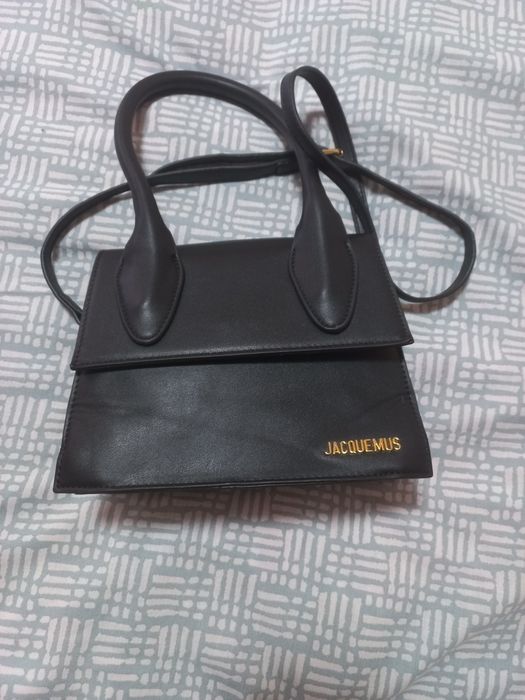 Дамски чанти, Jacquemus,Èram, Air Jordan, Levi's, Adidas