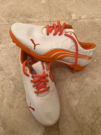 Pantofi Puma sport pentru fotbal