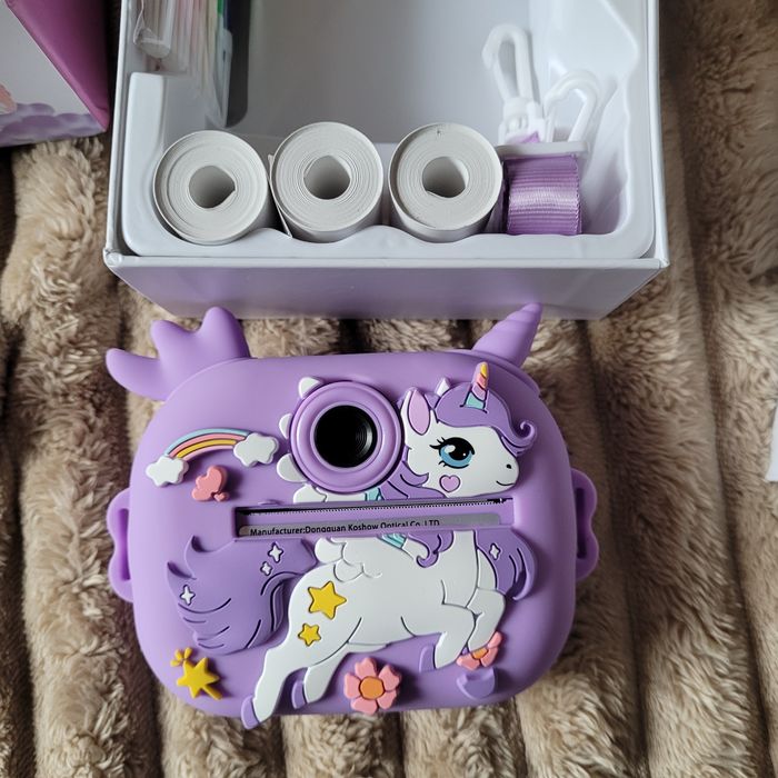 Aparat foto instant unicorn cu poze pe hartie