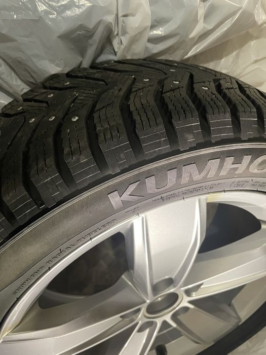 Зимни гуми Kumho 215 55 17