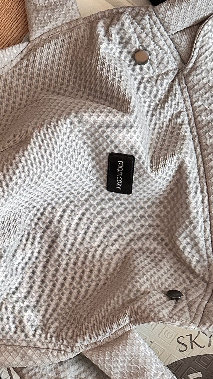 Ергономична раница за носене на бебе Momcozy Air Mesh Grey