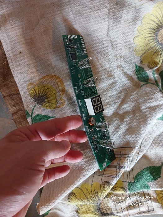 Продам запчасти от боллеров.  Много