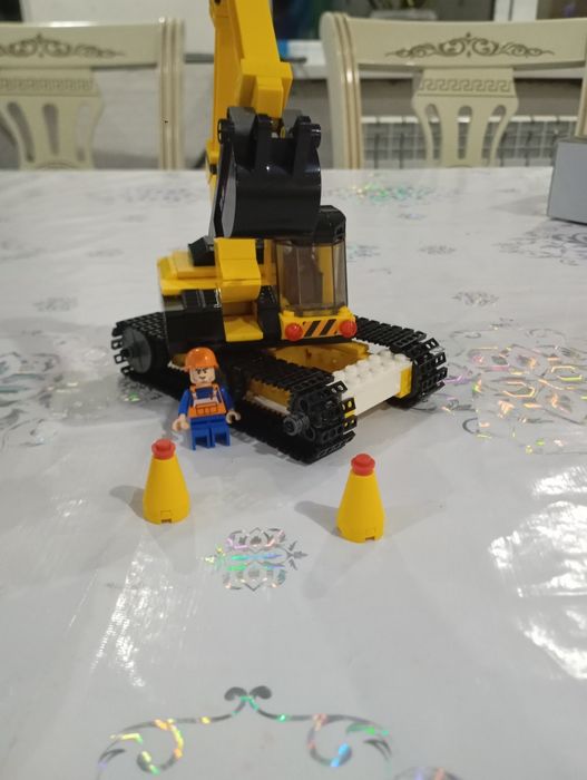 Лего продаётся !!!