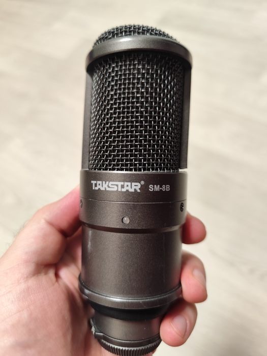 Продам студииный микрофон