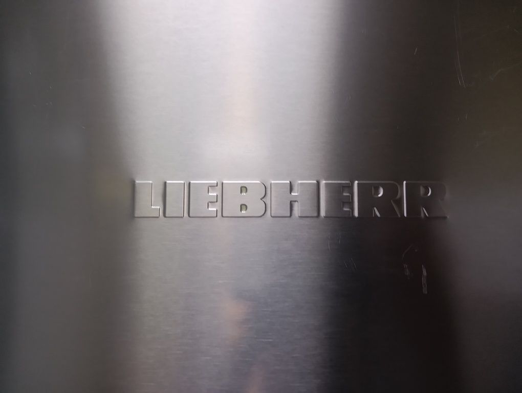 Иноксов комбиниран хладилник с фризер Liebherr 24 месеца гаранция!!!