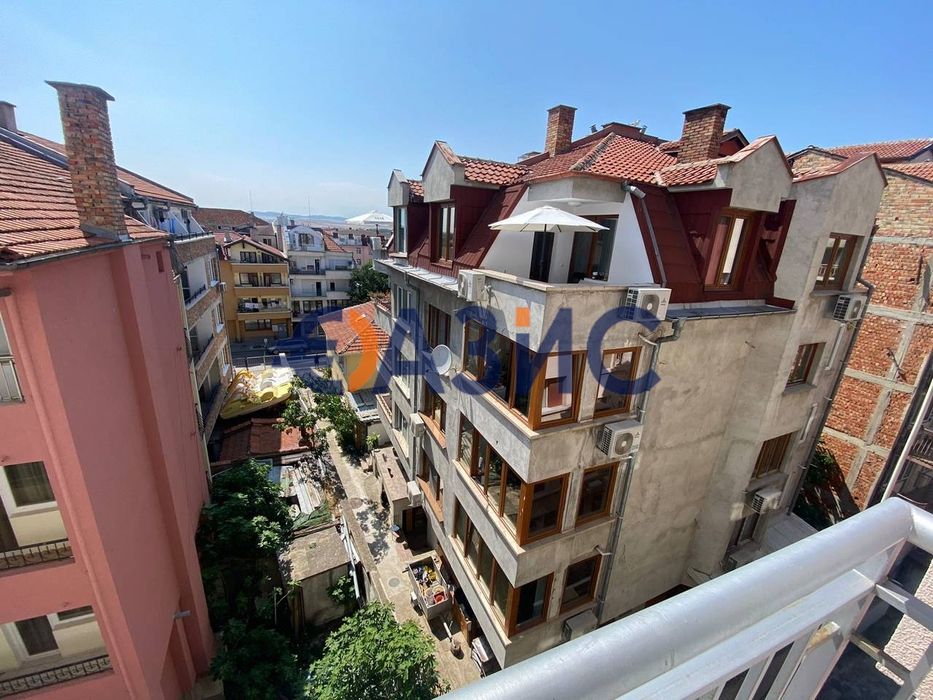 Продава се Едностаен апартамент в Несебър - 33 кв.м за 1485 €/кв.м - Снимка #11