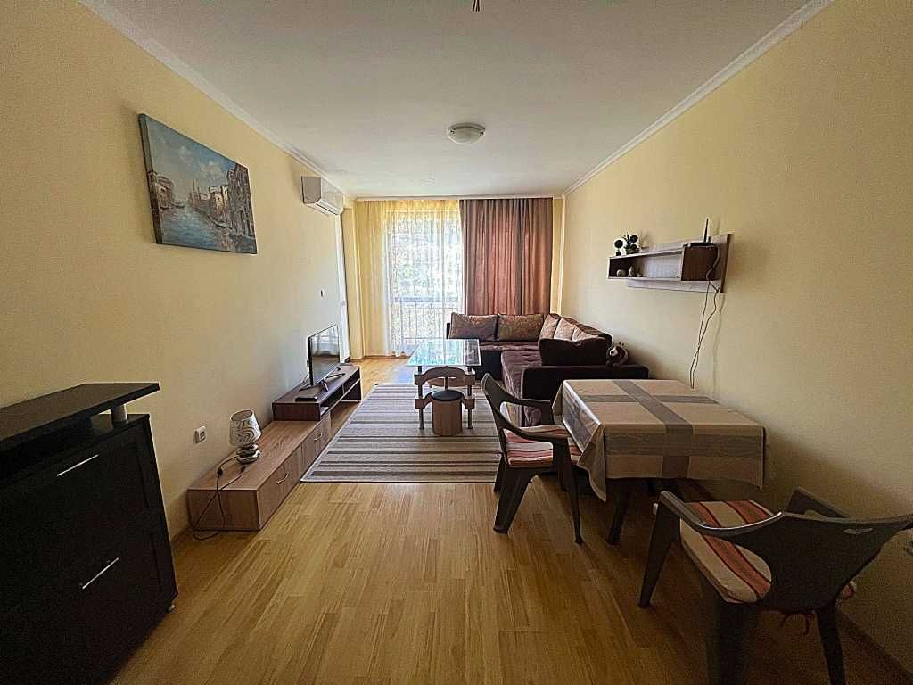 Продава се Двустаен апартамент в к.к. Елените - 57 кв.м за 878 €/кв.м - Снимка #2
