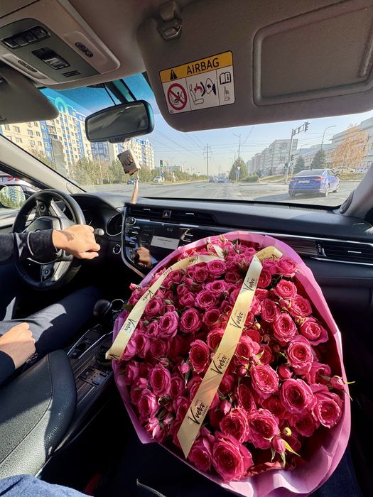 Кустовые розы свежие