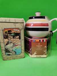 Cutii metal de ceai vintage, set ceainic cu pachete de ceai.