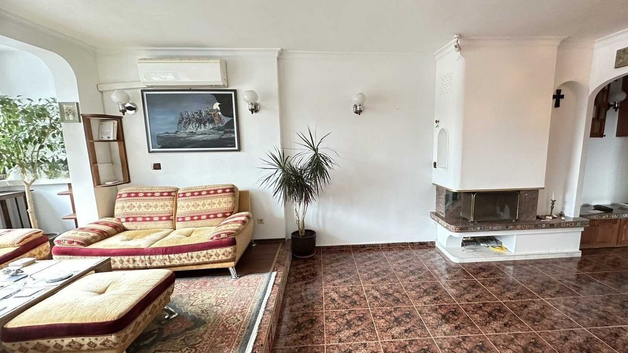 Дава се под наем Тристаен апартамент в София, Дианабад - 80 кв.м за 650 € - Снимка #2