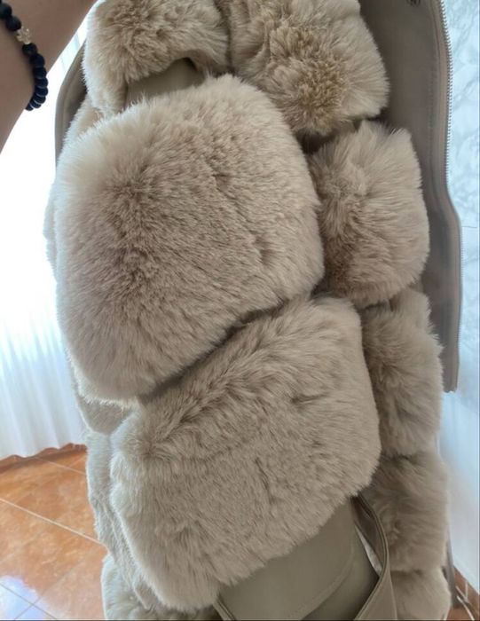 Vand geaca din blana naturala de vulpe