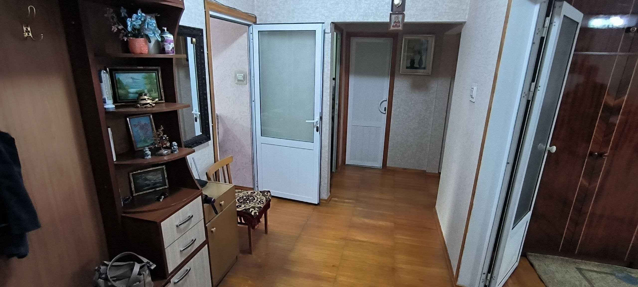 Срочно Продаётся 4-ком. квартира. Сергели — Спутник-16