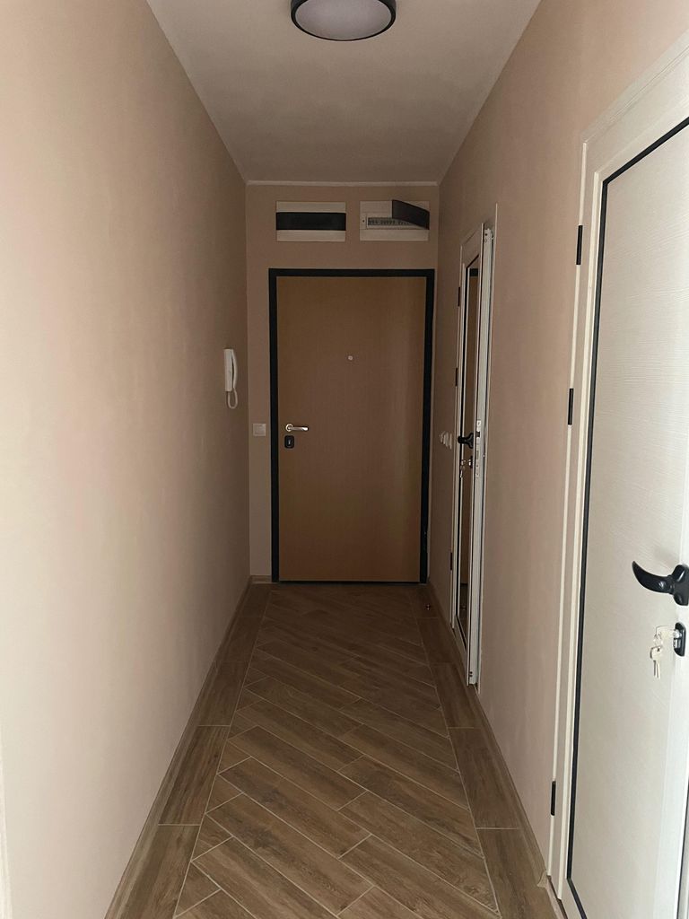 Дава се под наем Тристаен апартамент в София, Център - 89 кв.м за 1100 € - Снимка #6