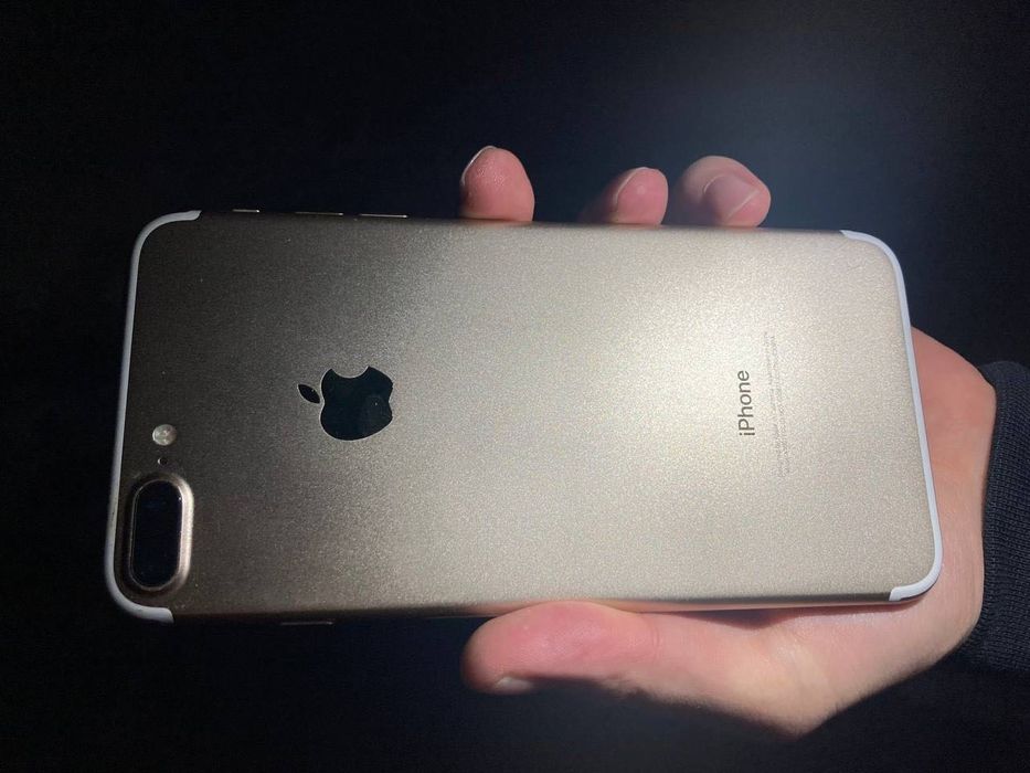 Iphone 7 plus 32 gold