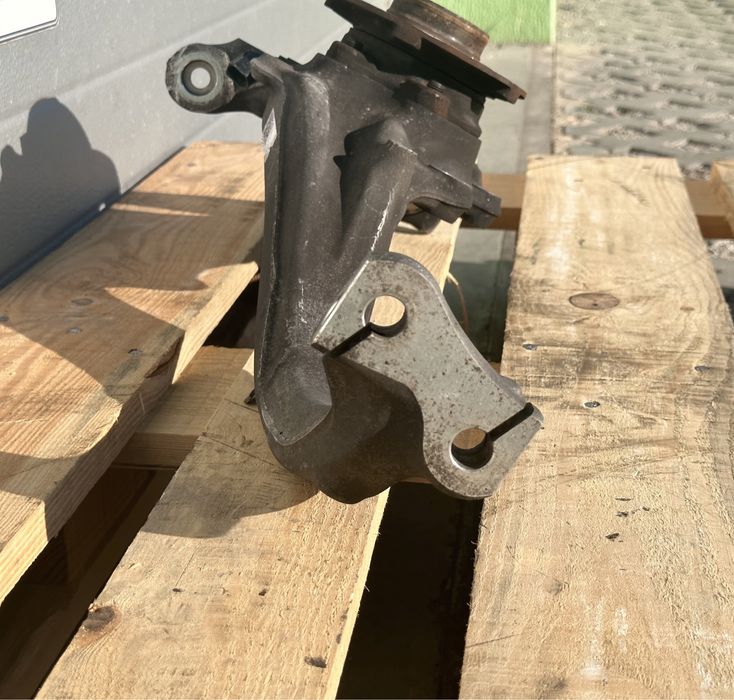 Десен шенкел AUDI A6 A7 C7 4G 4G0404242 8K0407258G