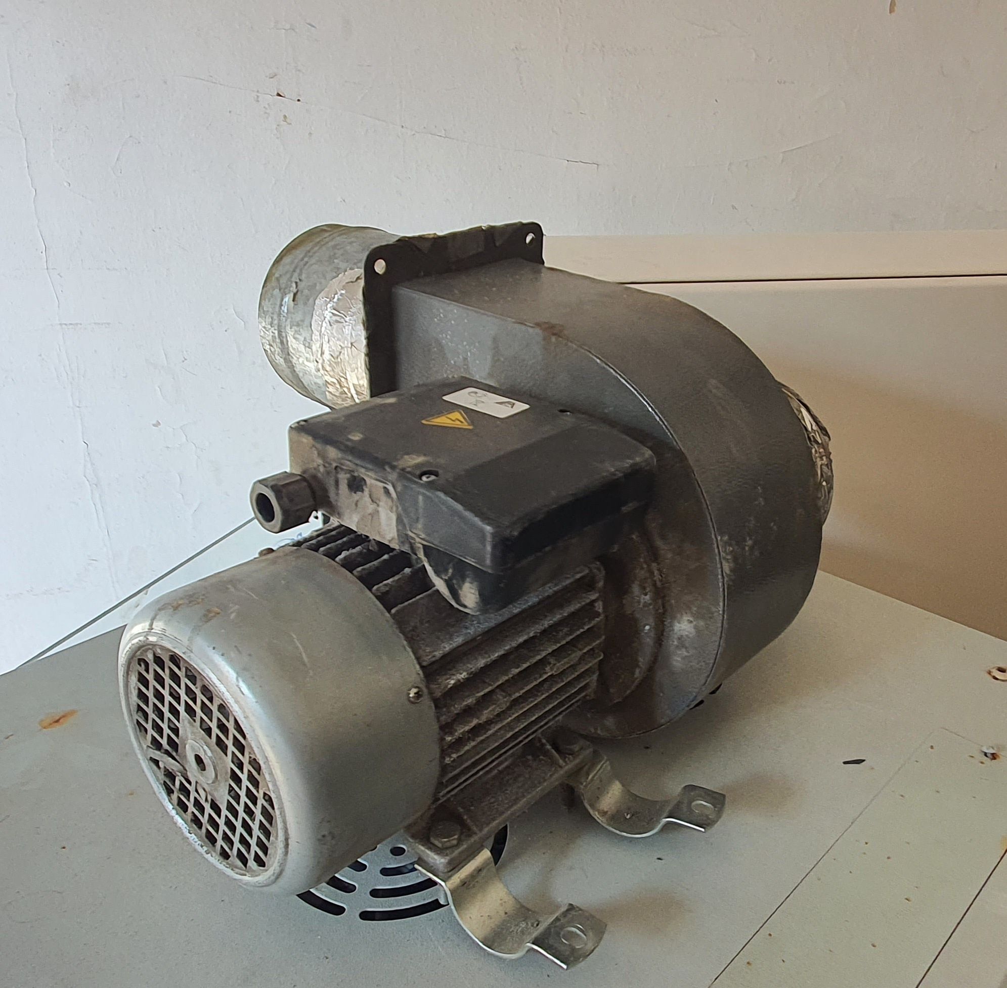 Ventilator centrifugal de tubulatura Vortice C 20/2 T E