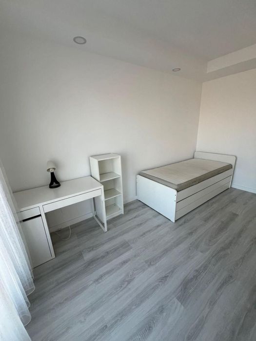 Vilă de colț în Cosmopolis, de vânzare/închiriat, direct proprietar