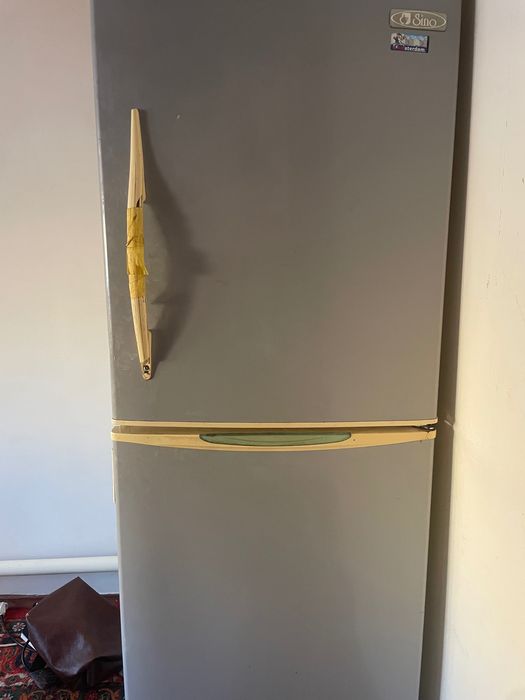 Холодильник сатылады