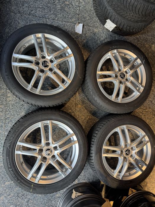 Jante aliaj 17 5x112 Skoda Octavia 4 anvelope iarnă Hankook 205/55 R17
