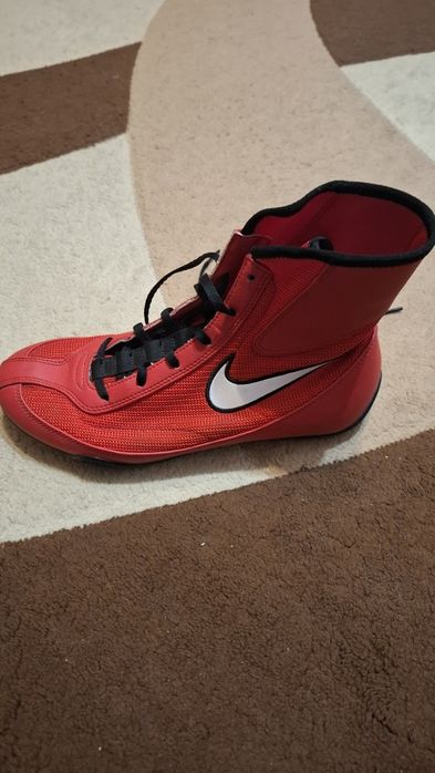 Ghete de box nike machomai 2 rosii, marimea 41.5