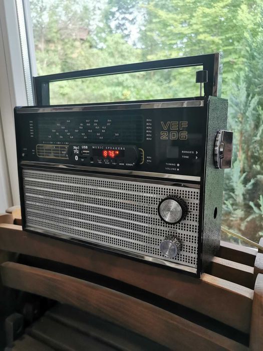 Работещо радио ВЕФ 206 с УКВ, 
блутут и дистанционно - модифицирано