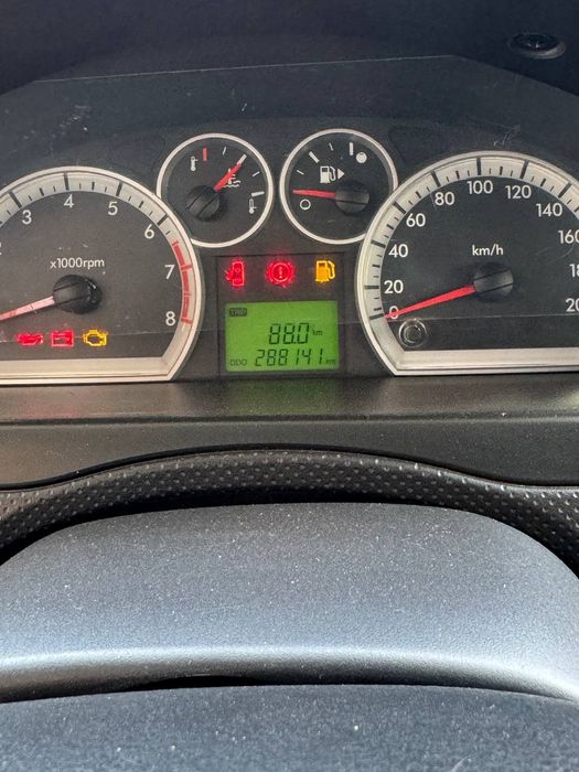 Nexia 3 2019 yil mexakina 2 pazitsa kraska toza metan gaz bor.