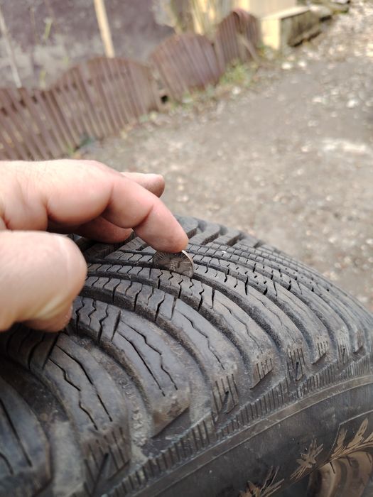 Cauciuc Michelin 195/65/15.