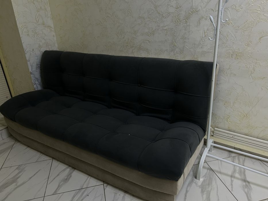 Продам диван Б/У