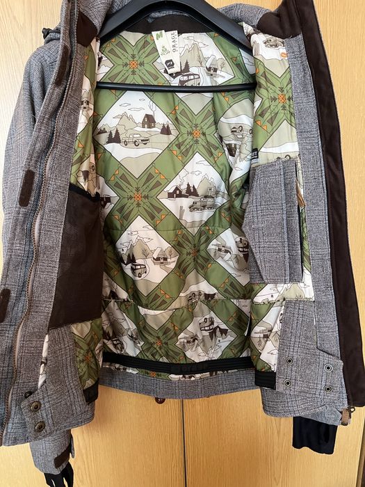 Яке за зимни спортове размер М