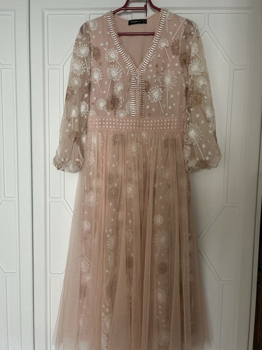 Нарядные женские  платье