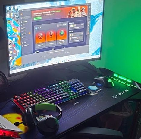 Tastatura mecanica gaming + mouse gaming + cooler cadou