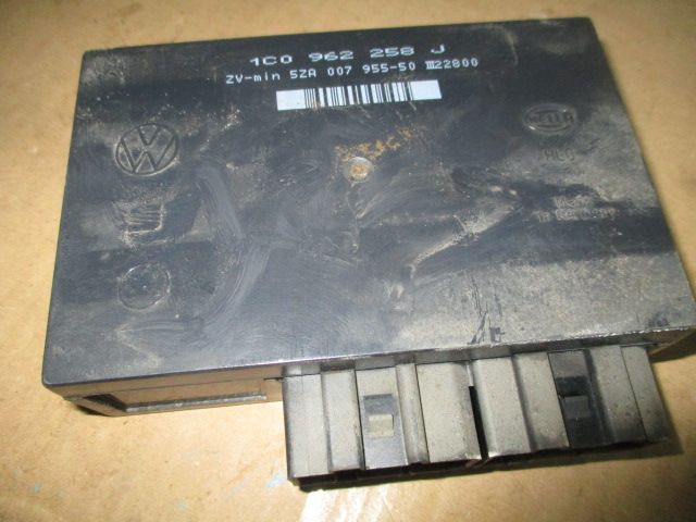 Calculator modul confort Lupo Polo A2 Seat Skoda Golf Passat cod 258J