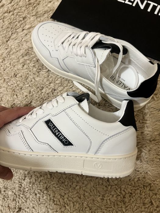 Дамски сникърси Valentino - 38 и 39 номер
