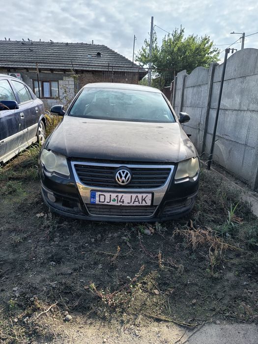 Vând sau dezmembrez passat b6