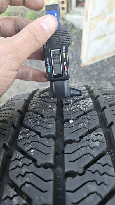 2бр като нови гуми 205 65 16 дот 24 семперит