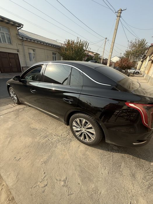 Hongi eqm5 qora Sotiladi