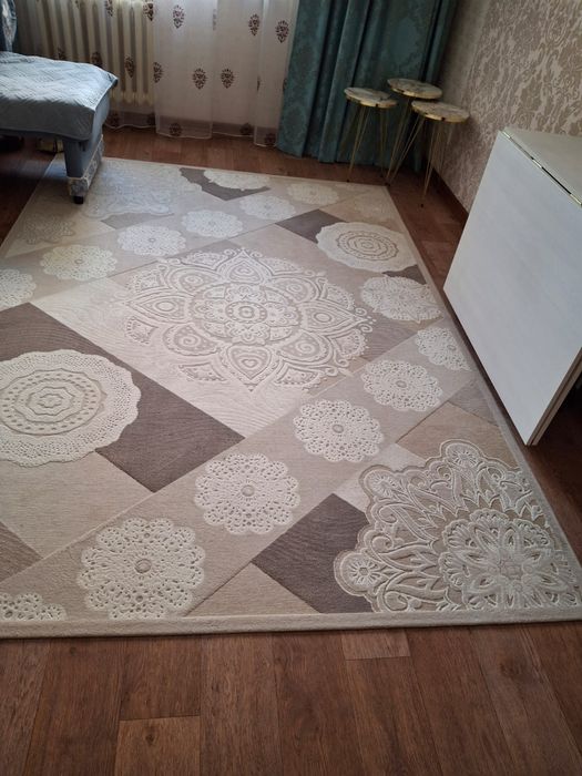Продам ковёр 2*3