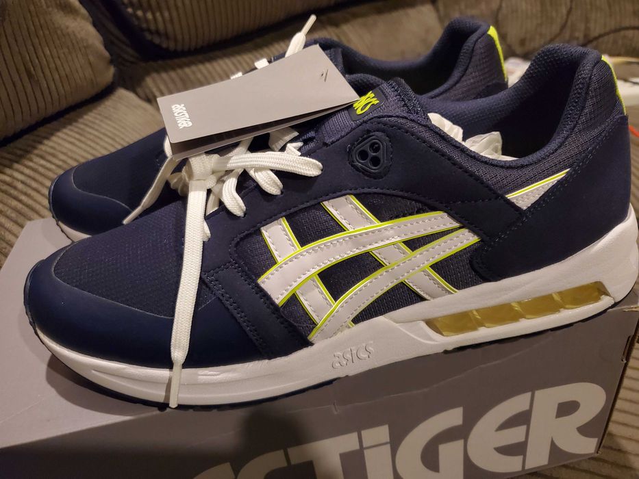 ASIcs Tiger и Reebok чисто нови