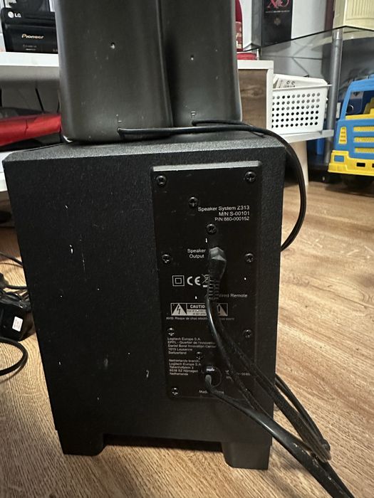 Sistem audio Logitech 2.1 cu subwoofer, model 2313