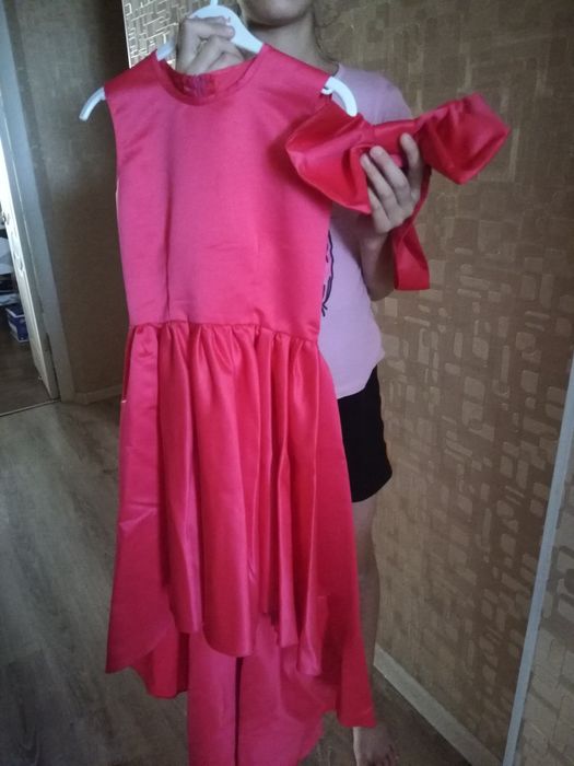 Продам платье в хорошем состоянии.