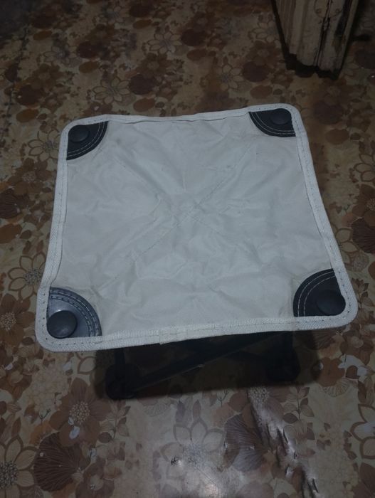 Табурет походный ,дачный.