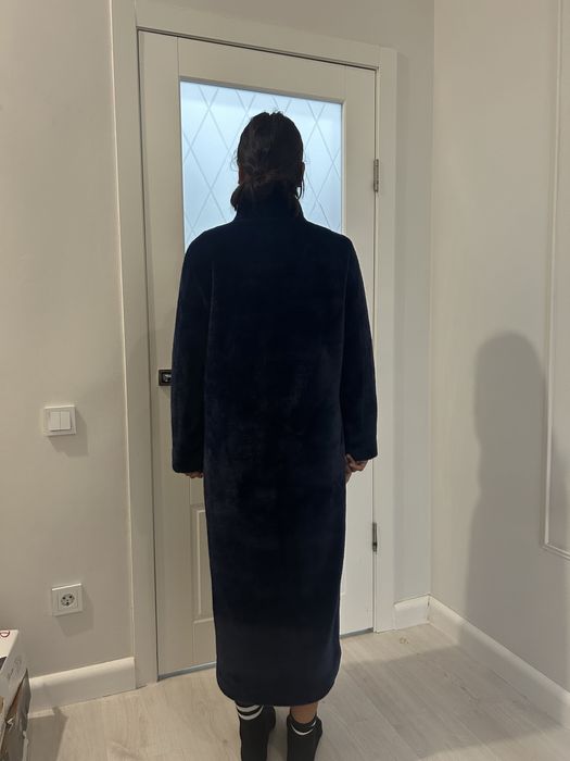 Продается пальто Алькантаро.