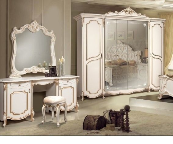 Шкаф с трюмой с тумбой