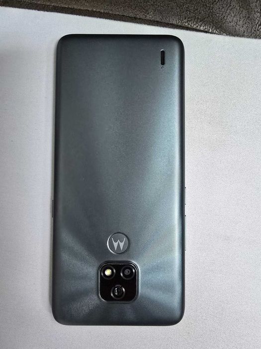 Vand smartphone Motorola Moto E7, aproape nou, in cutie, cu accesorii