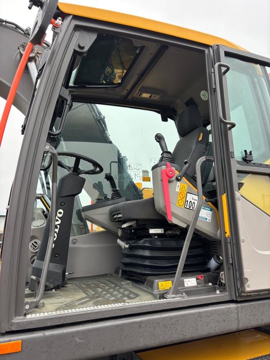 Excavator Volvo 150E