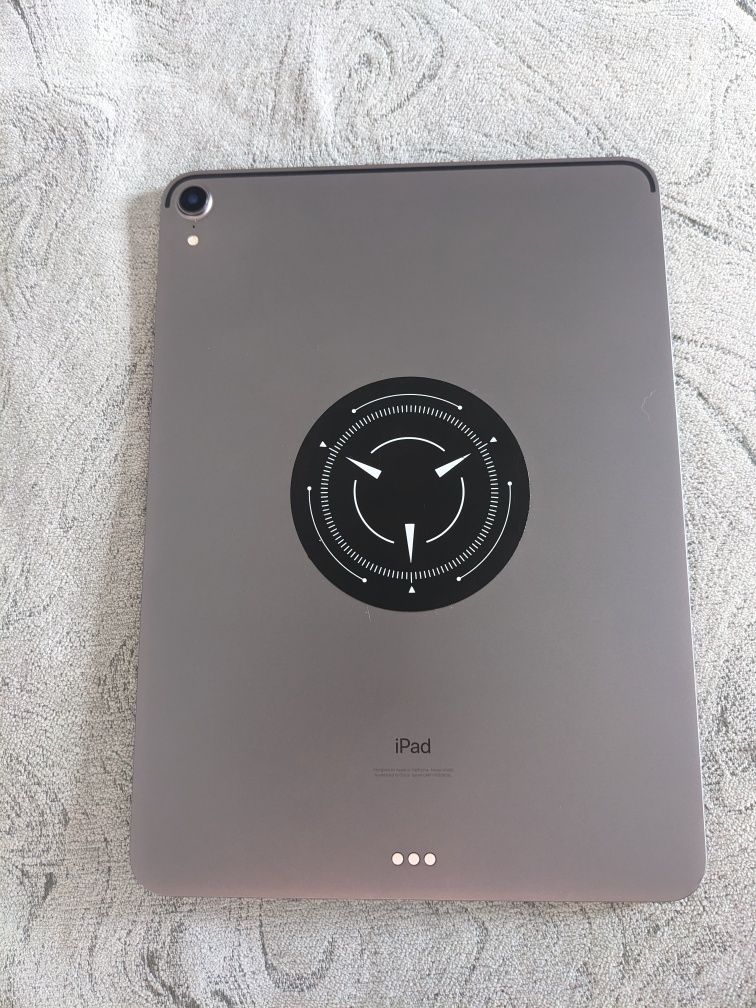 iPad  pro 11, 256.