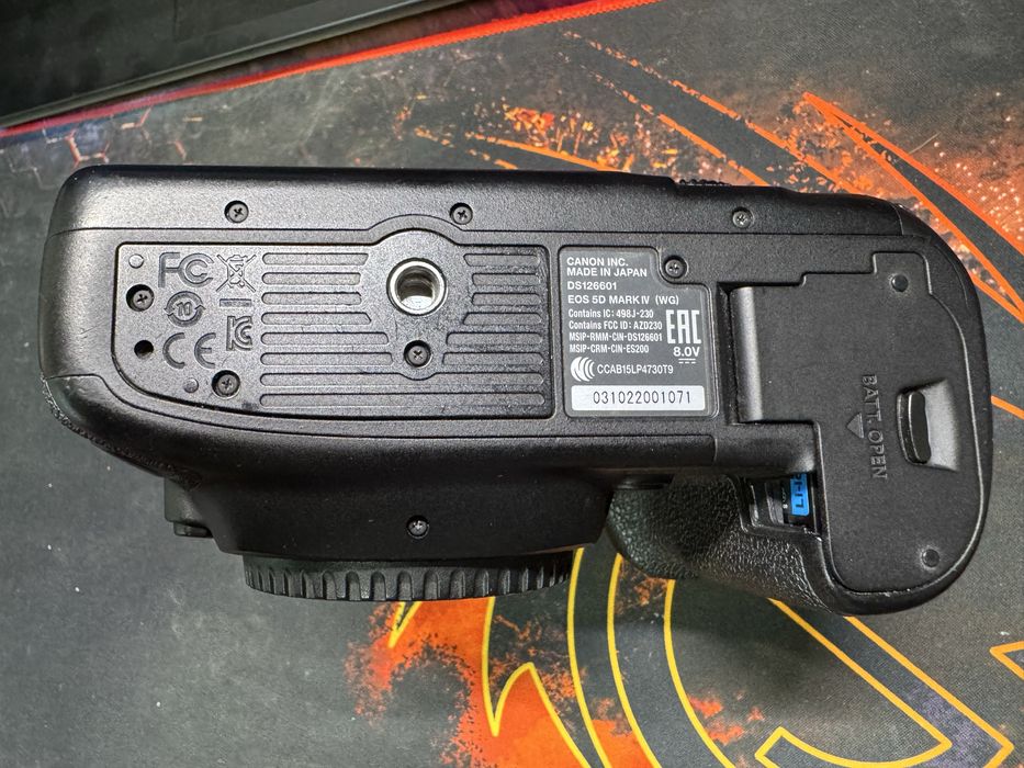 Vand body Canon 5d Mark 4