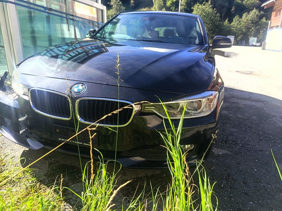 Vand BMW accidentat