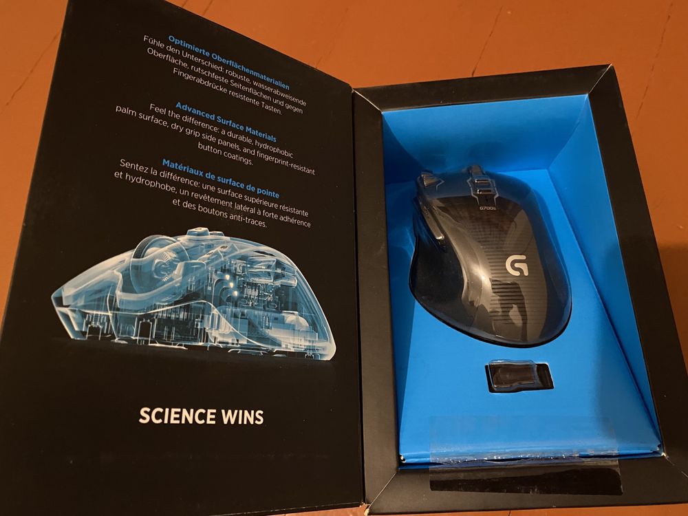 Logitech G700S wireless беспроводная игровая мышь с супер сенсором